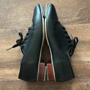Capezio Coppola Jazz Tap Shoes in Black Leather, Size 4.5M